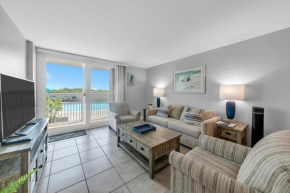 BeachCrest 101 - Directly on the beach in the heart of Seagrove Beach along 30A